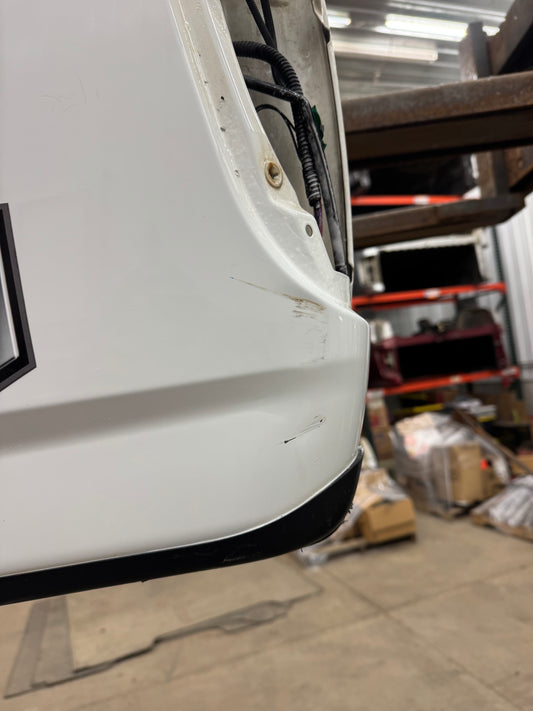 2011–2016 Ford F-250 Super Duty 6.6’ Bed – Rust-Free (Paint Code Z1)