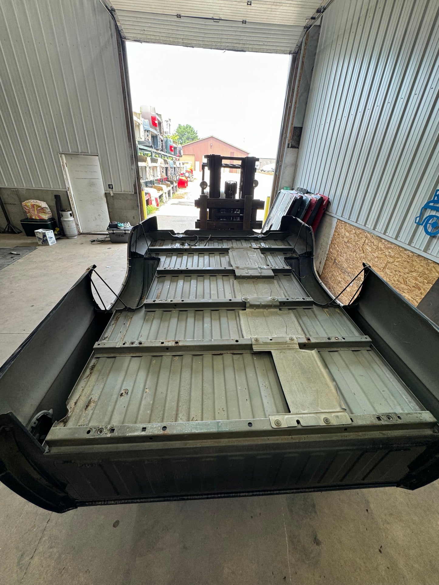 1999–2006 Chevy Silverado 8’ Bed – Rust-Free