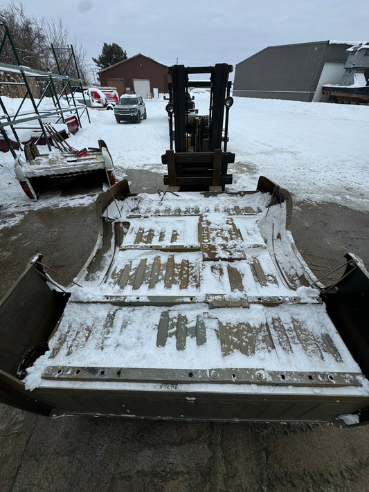 1999–2006 Chevy/GMC 6.6’ Bed – Rust-Free