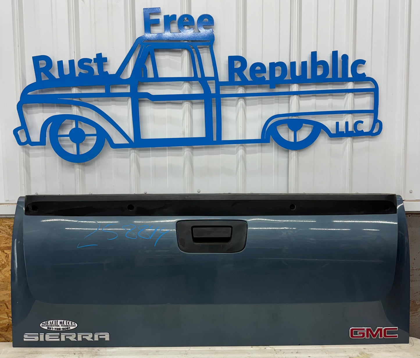 2007–2013 GMC/Chevy Silverado Tailgates – Rust-Free