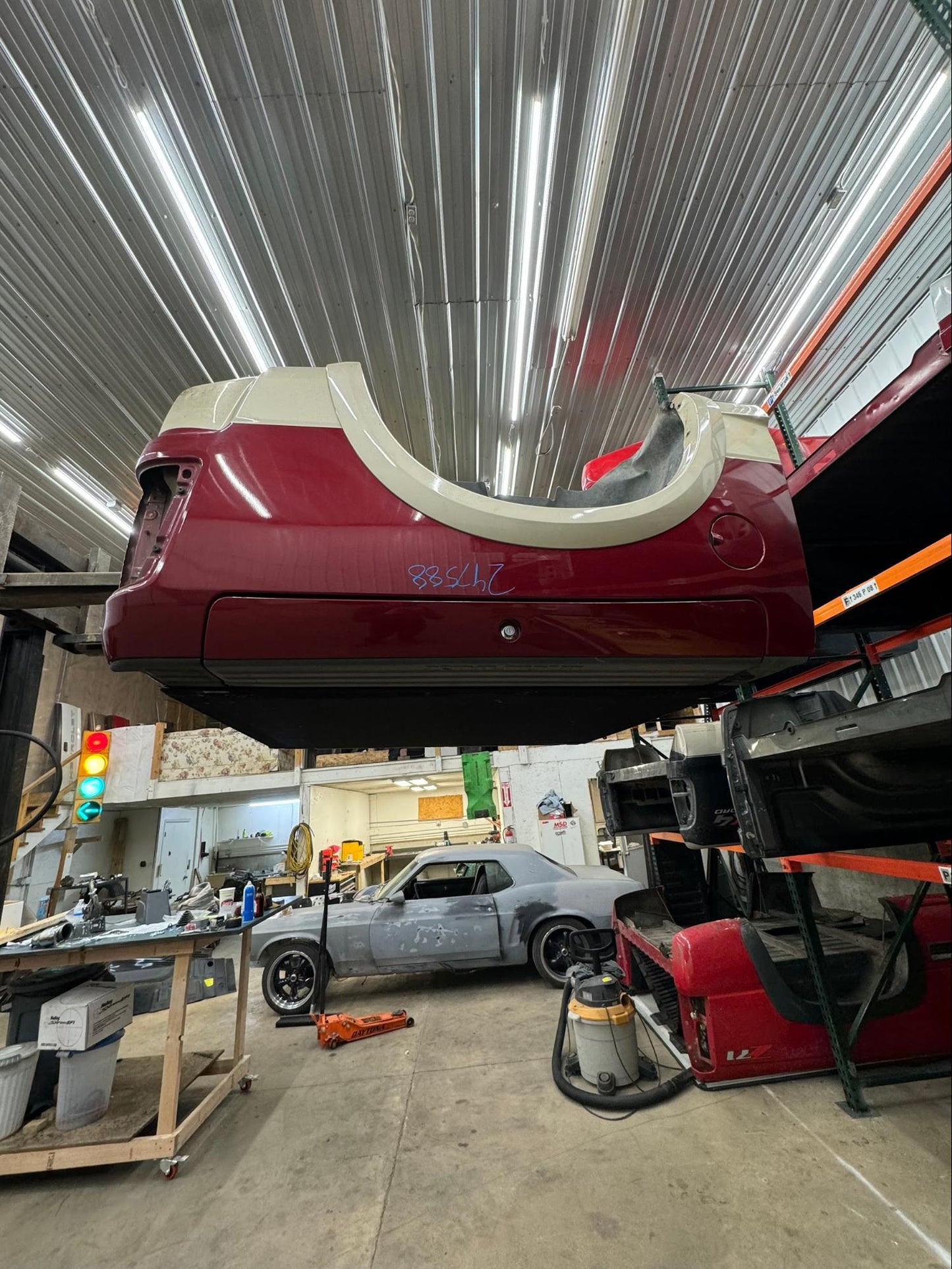 2009–2018 Dodge Ram 5.7’ RAM Box Bed w/ Topper – Rust-Free