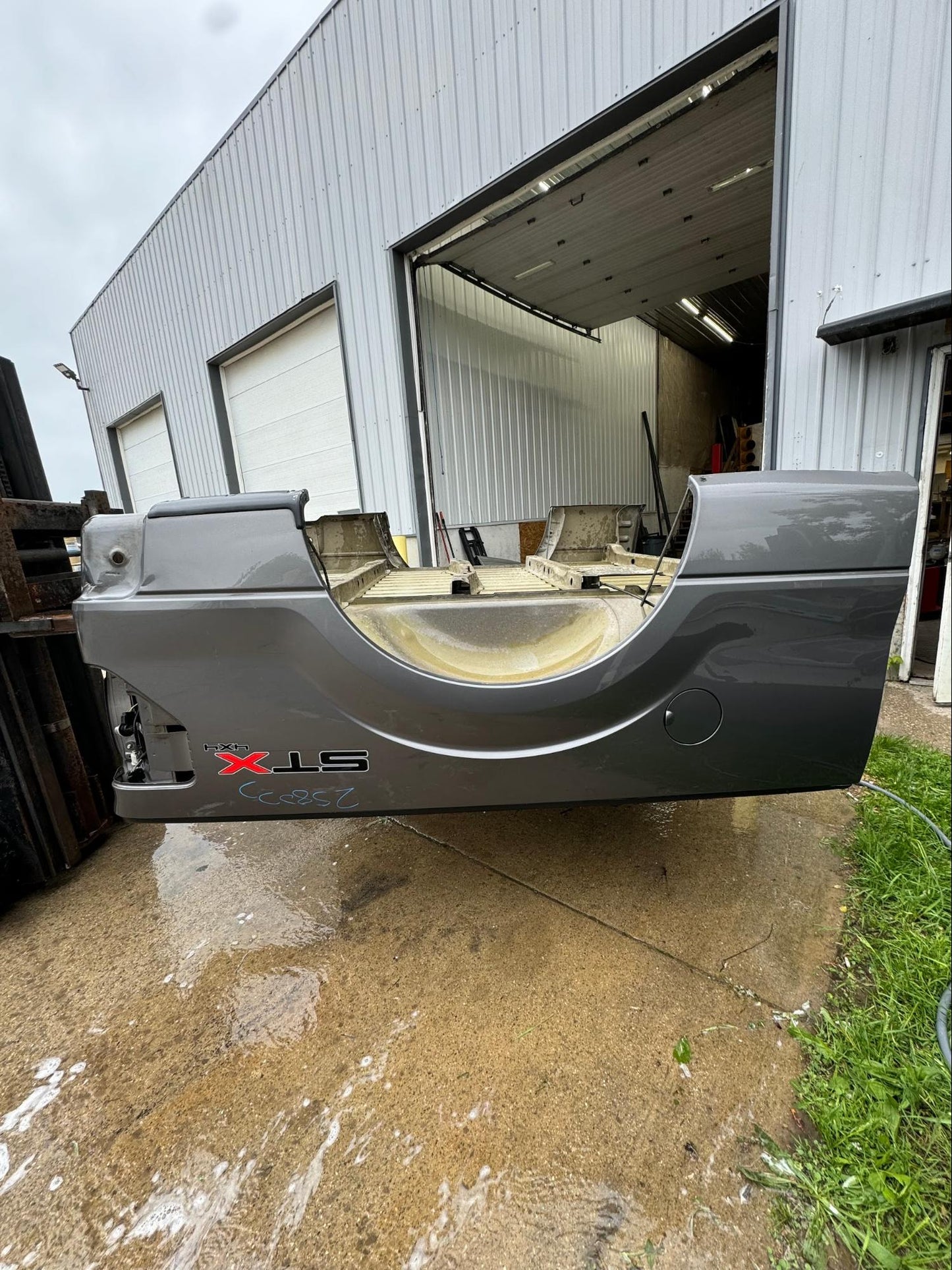 //SOLD// — 2013 Ford F-150 6.6’ Bed – Rust-Free, Paint Code UJ — //SOLD//