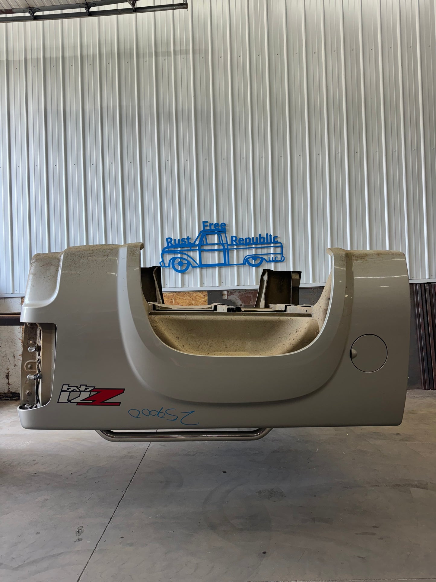 2007–2013 GMC Sierra 5.9’ Bed – Rust-Free