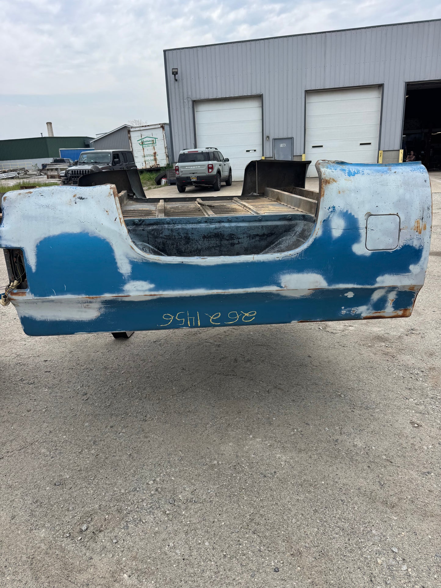 1980s Chevy Square Body Bed – Rust-Free