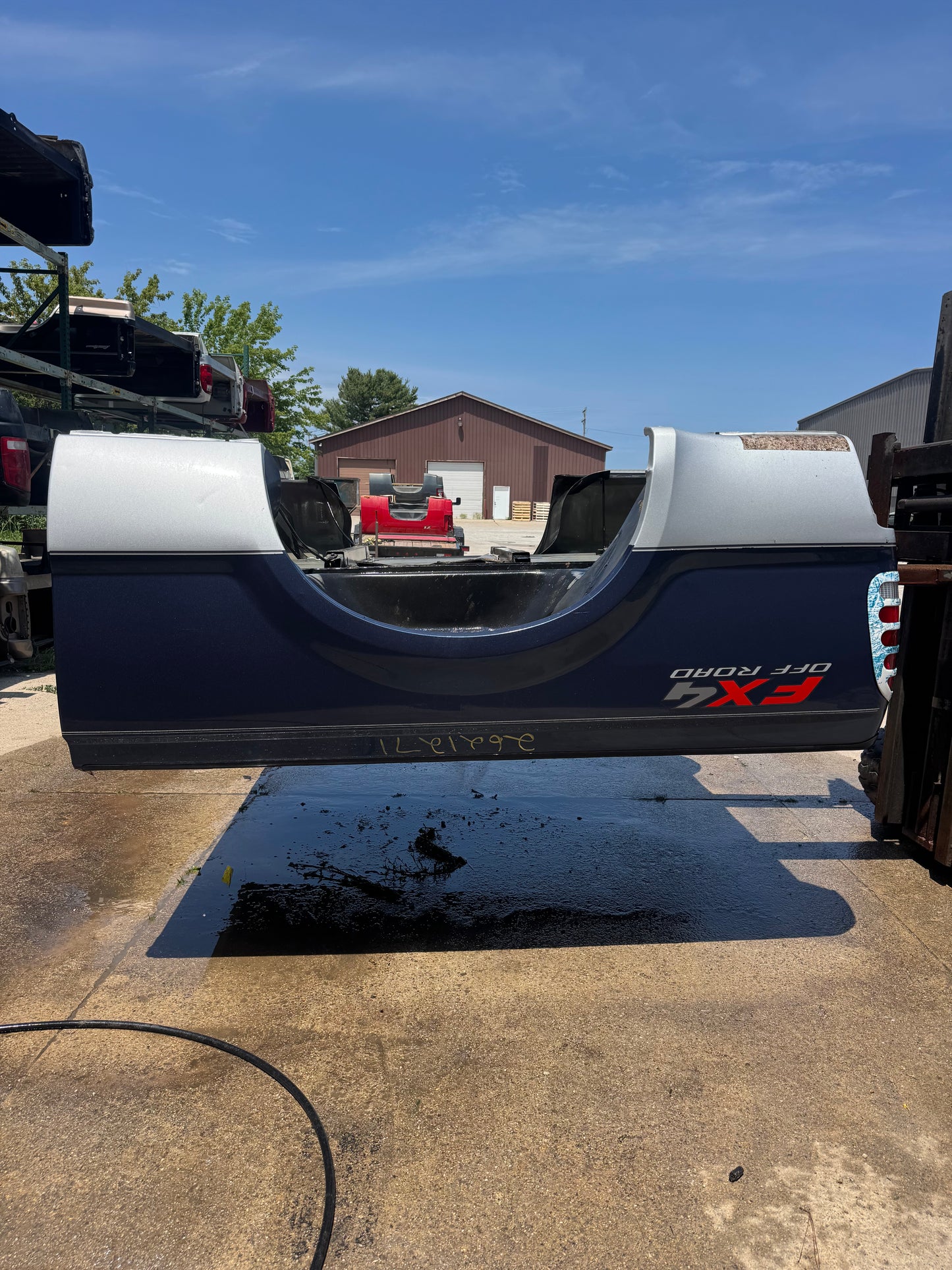 1999–2010 Ford F-250 Super Duty 6.9’ Bed – Rust-Free (Silver)