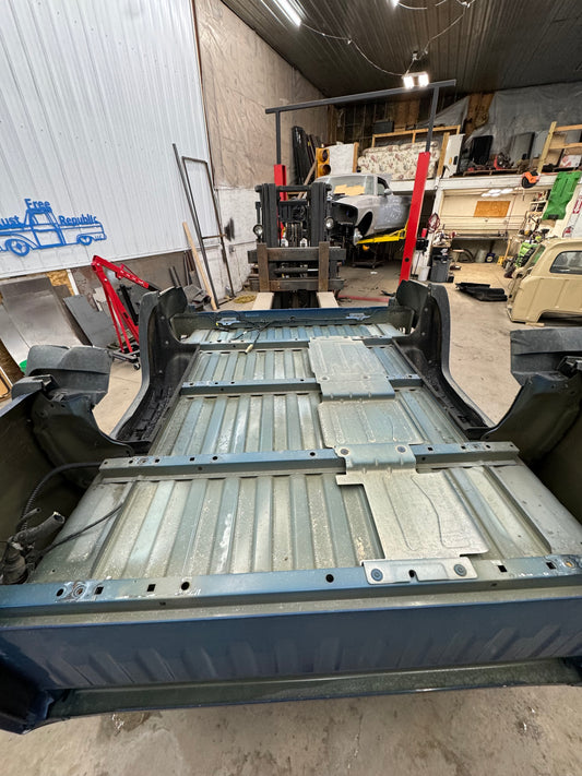 2015–2019 GMC Sierra 6.6’ Bed – Rust-Free