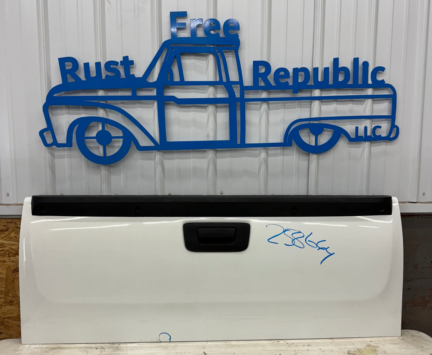 2007–2013 GMC/Chevy Silverado Tailgates – Rust-Free