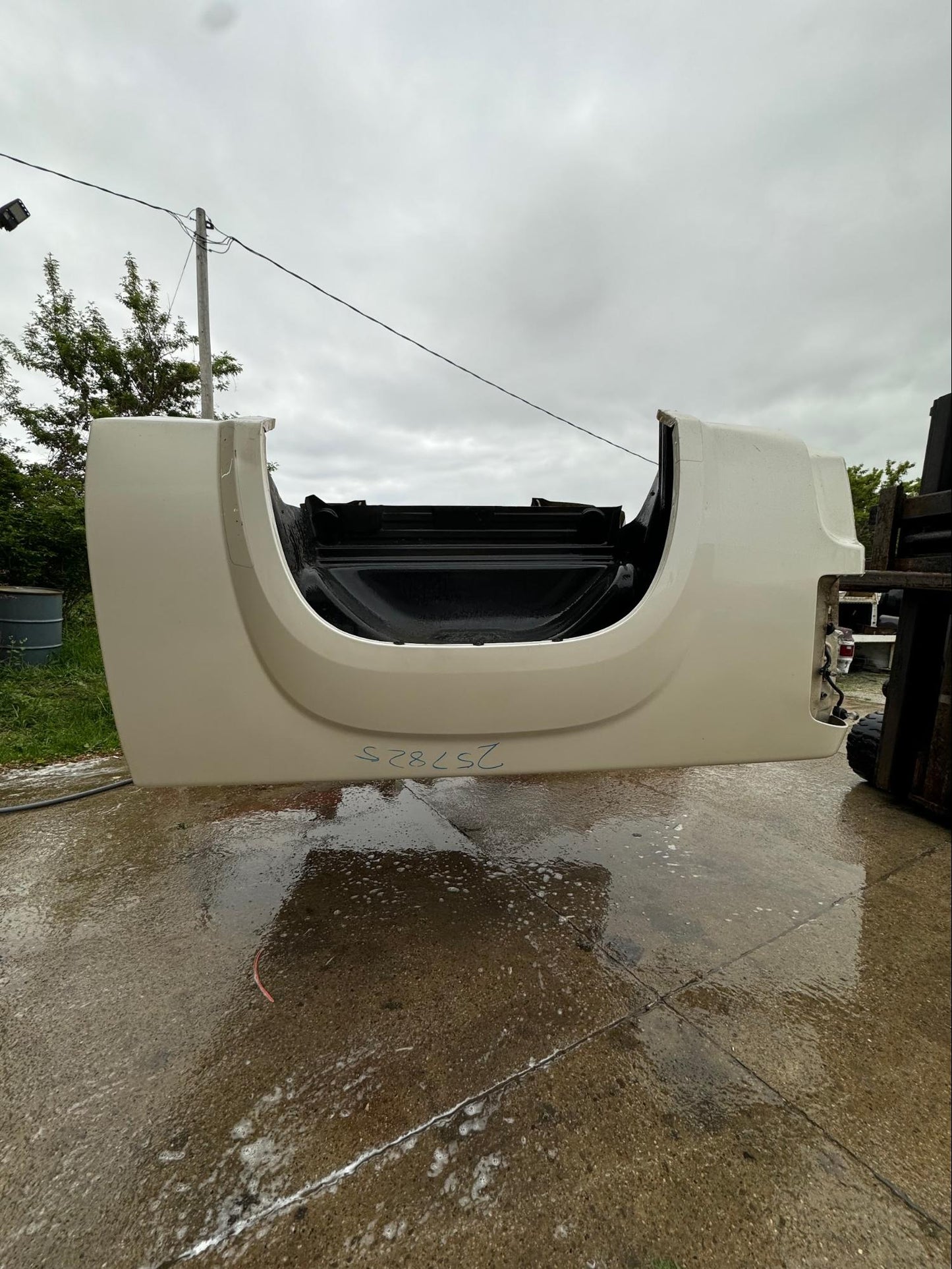 2007–2013 GMC Sierra 5.9’ Bed – Damaged, Rust-Free
