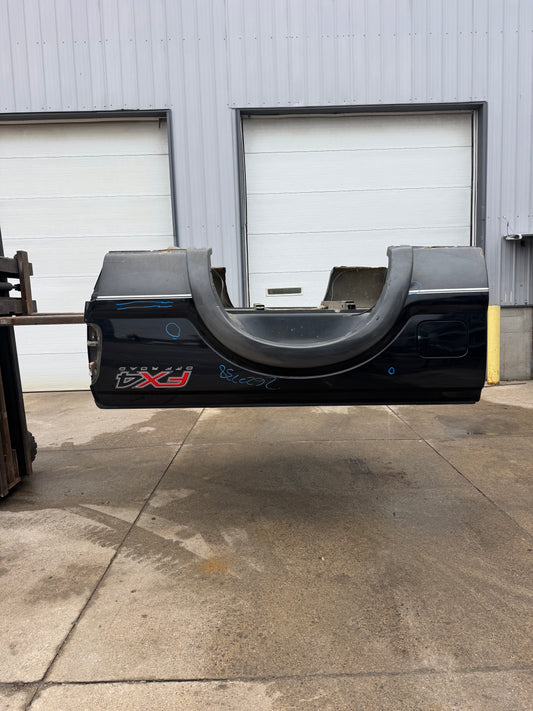 2011–2016 Ford F-250 Super Duty 6.6’ Bed – Rust-Free (Paint Code G1)