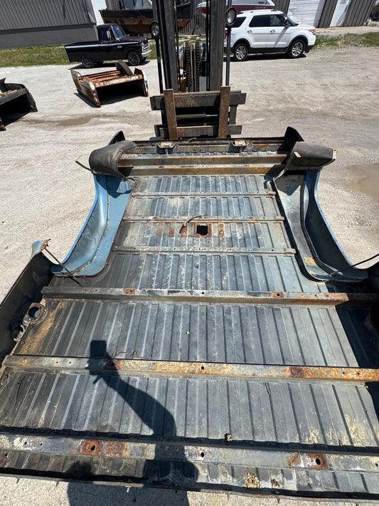 1980s Chevy Square Body 8’ Long Beds – Rust-Free
