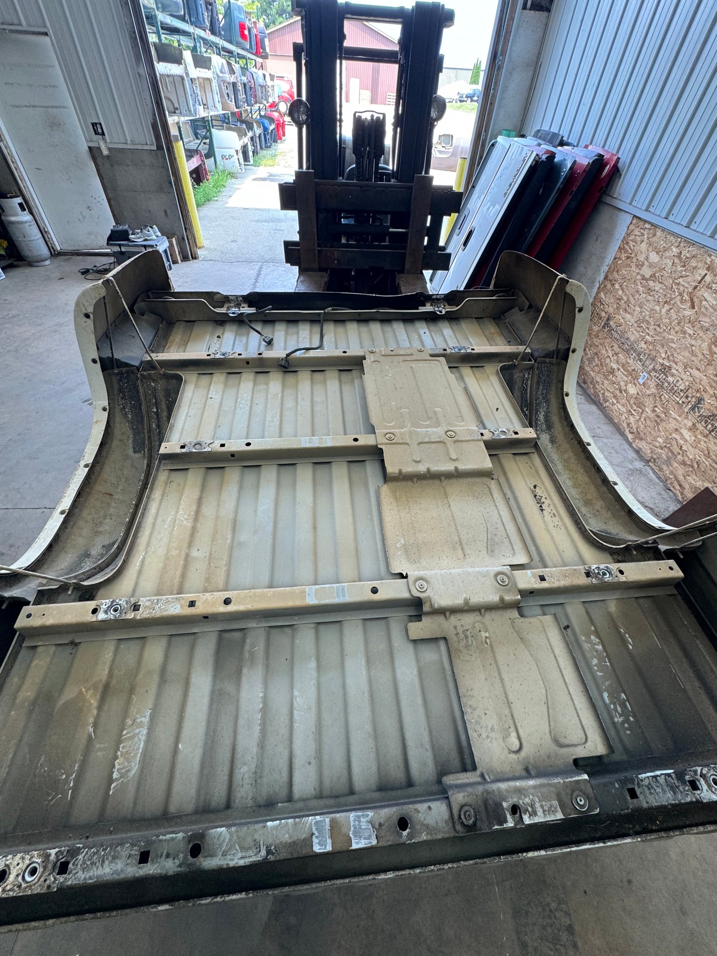 1999–2006 Chevy Silverado 6.6’ Bed – Rust-Free