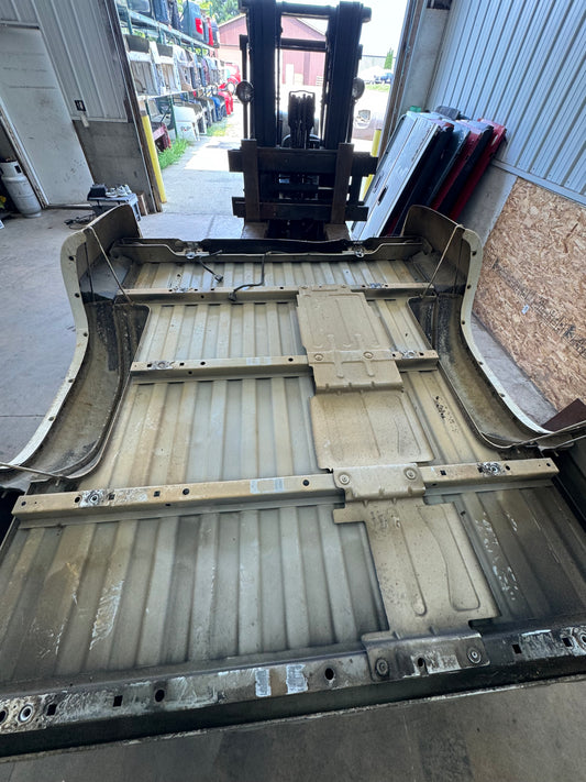 1999–2006 Chevy Silverado 6.6’ Bed – Rust-Free