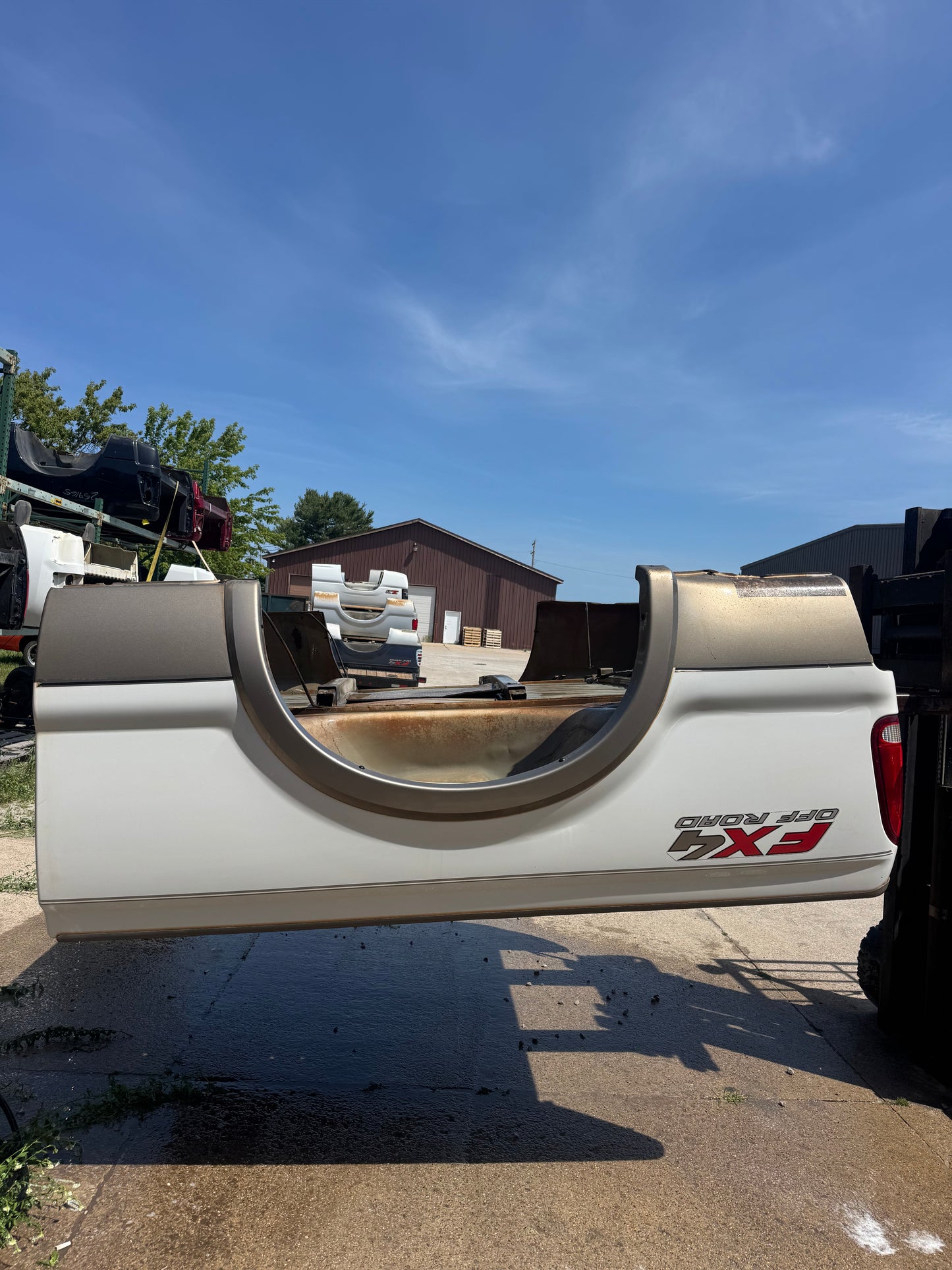 1999–2010 Ford F-250 Super Duty 6.9’ Bed – Rust-Free (White)